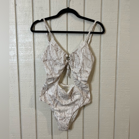 PILYQ Cobra Maisie Ring One Piece Swimsuit, size medium. - Picture 3 of 6
